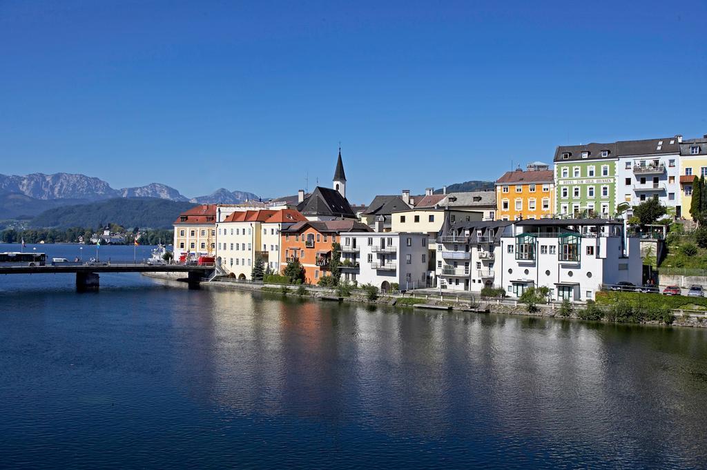Keramikhotel Goldener Brunnen Gmunden Esterno foto