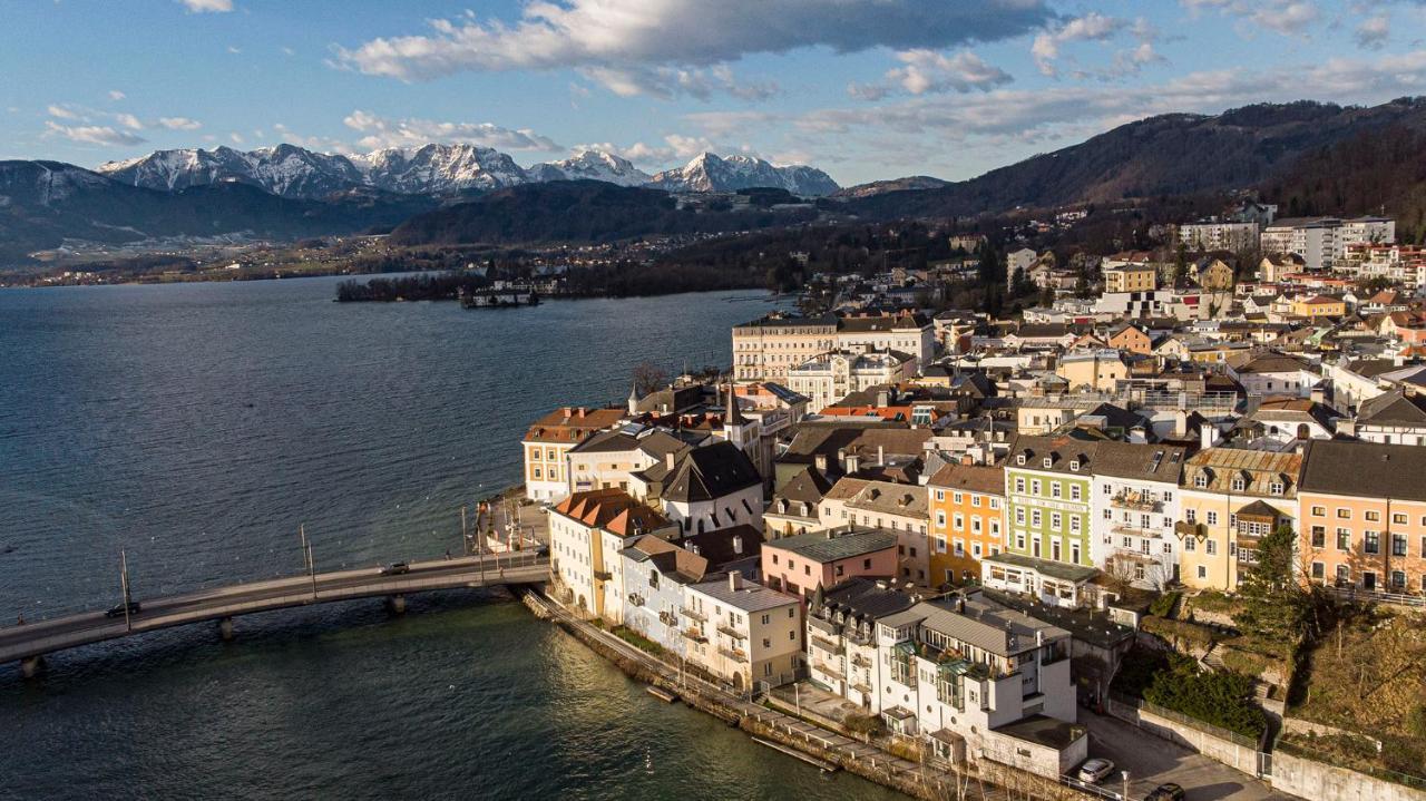 Keramikhotel Goldener Brunnen Gmunden Esterno foto